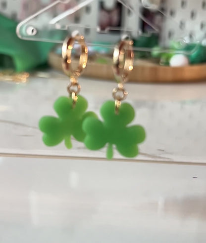 Small Clover Huggies